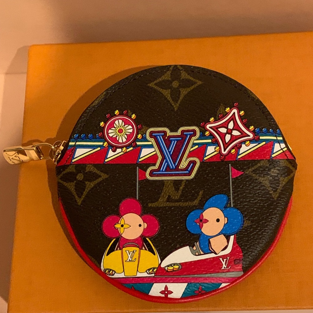 Louis Vuitton Monogram Round Coin Purse